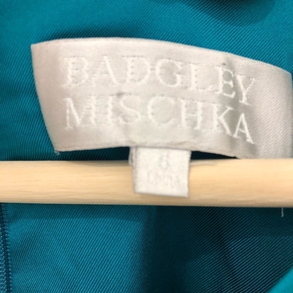 BADGLEY Mischka inverted pleat dress - Picture 6 of 10